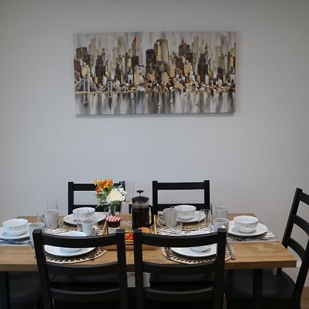 Rooms In Stylish House ميلتون كينيز المظهر الخارجي الصورة
